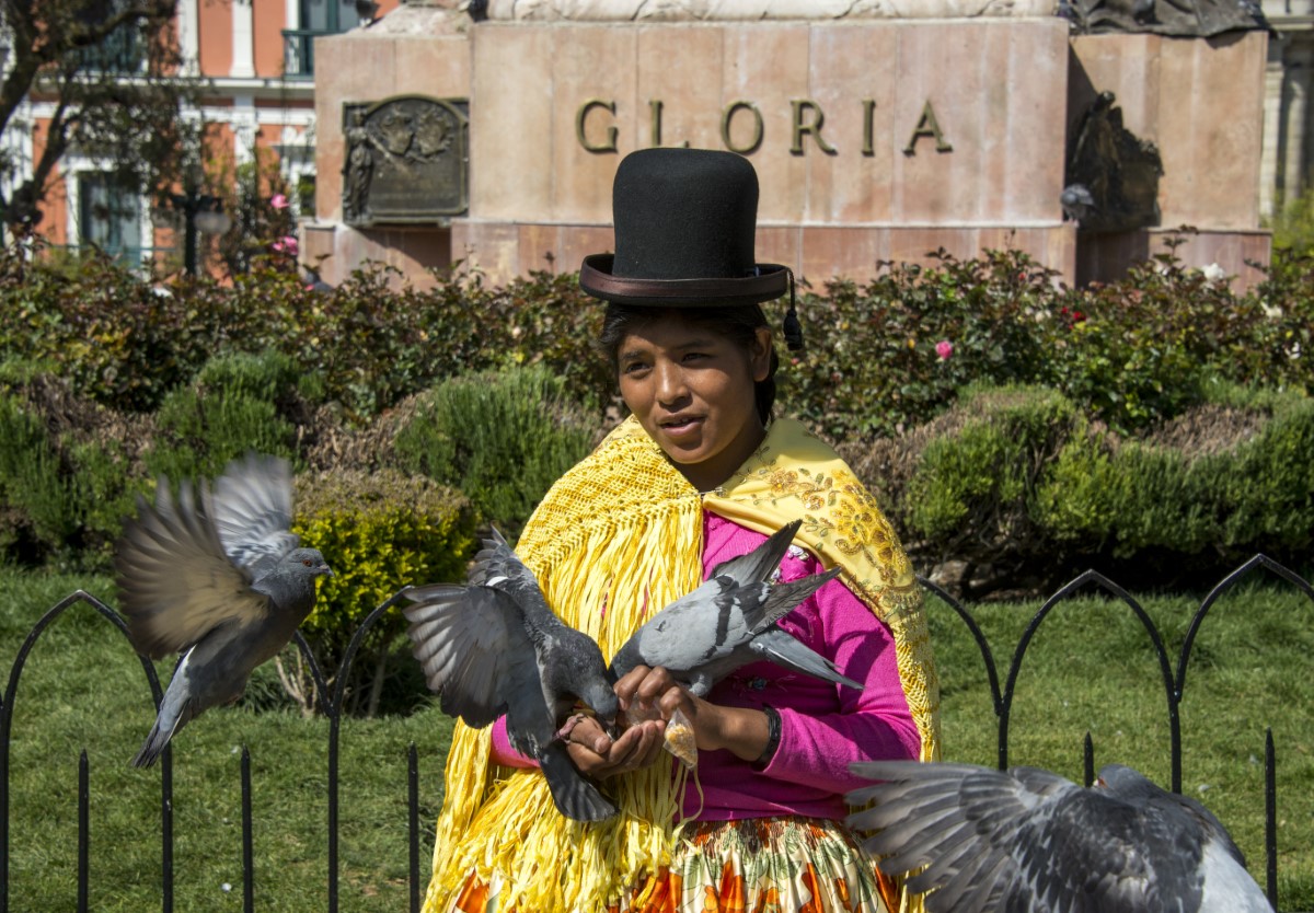 Boliviaanse met duiven